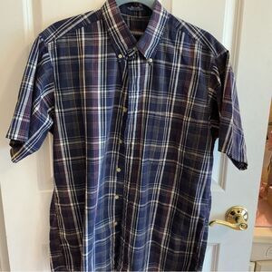 EUC Men's L  Blue Plaid Cotton/poly Short Sleeve Shirt